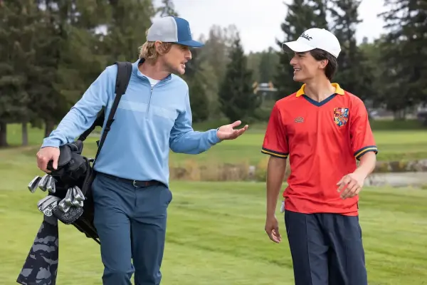 Golf Ted Lasso? Owen Wilson phát bóng trong bộ phim hài Stick của Apple TV+